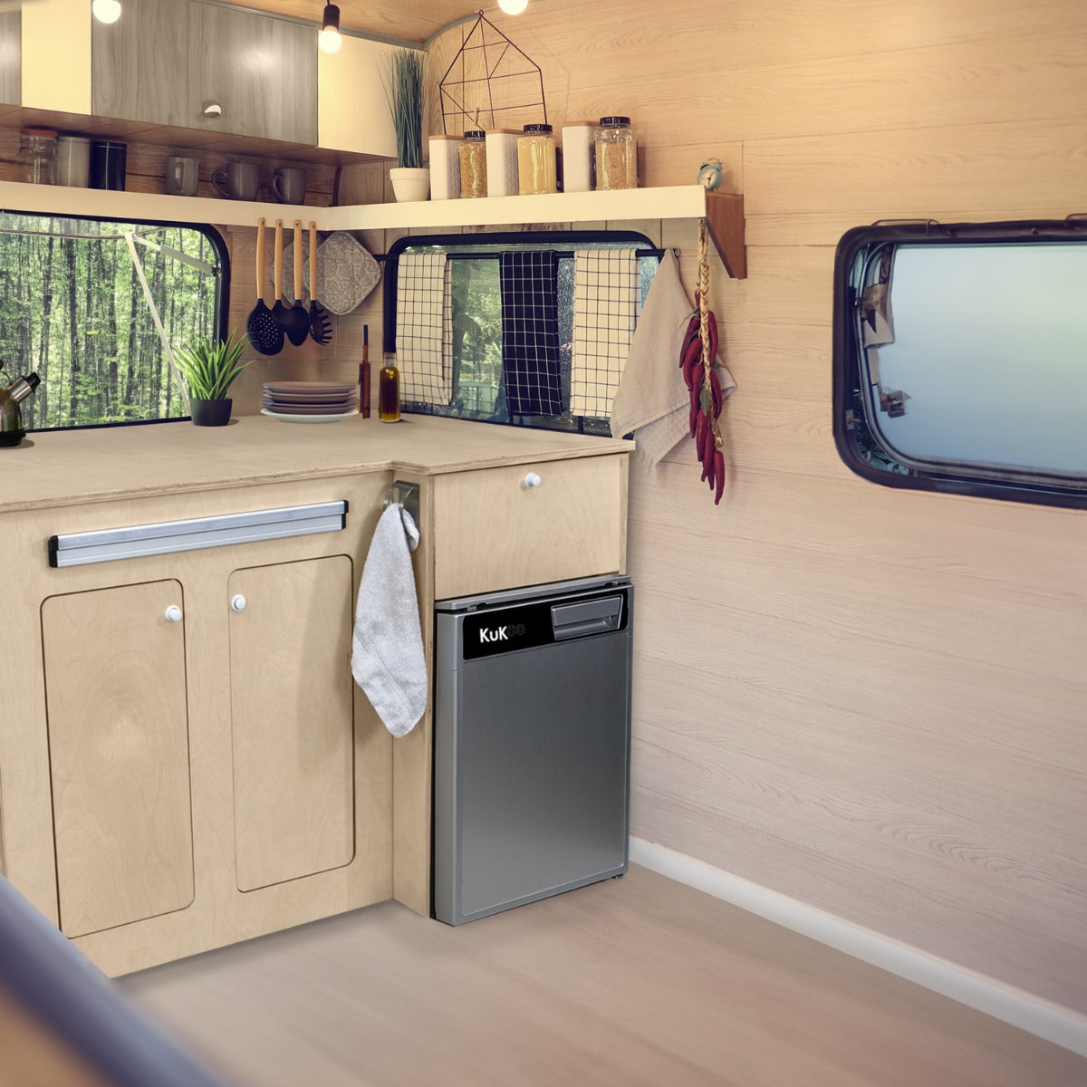 Camper Keuken Pod & Zilveren Compressor Koelkast – LHD